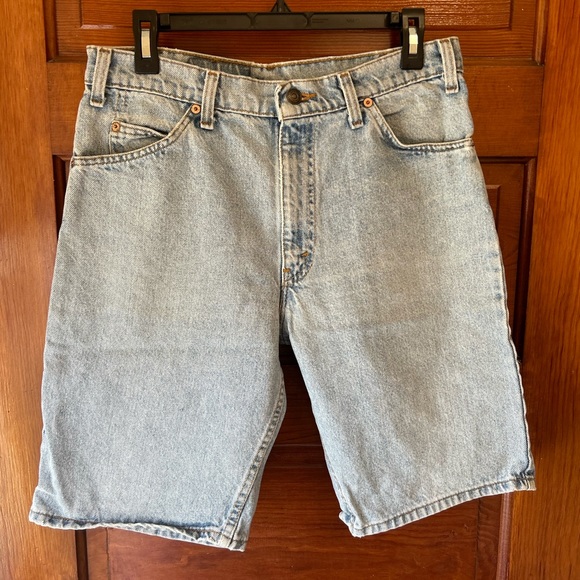 Denim - Levi W33 L00 Light-wash Jean Shorts